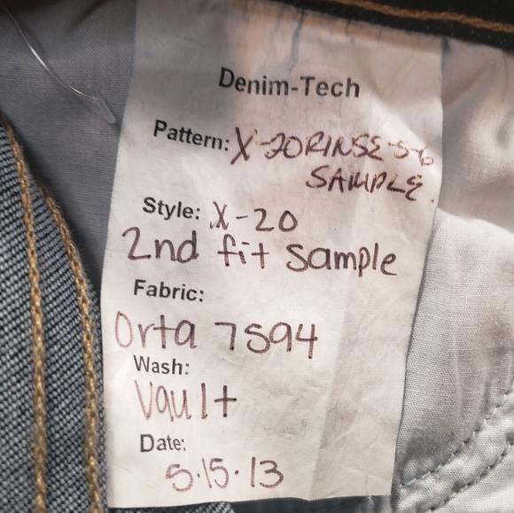 NWOT Women's thvm Dark Denim Skinny Jeans - Picture 4 of 7